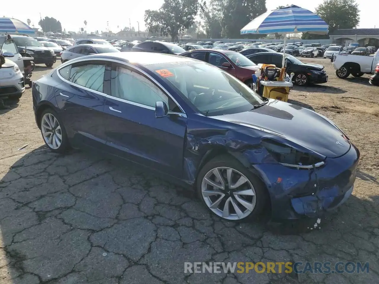 4 Photograph of a damaged car 5YJ3E1EA5LF634013 TESLA MODEL 3 2020