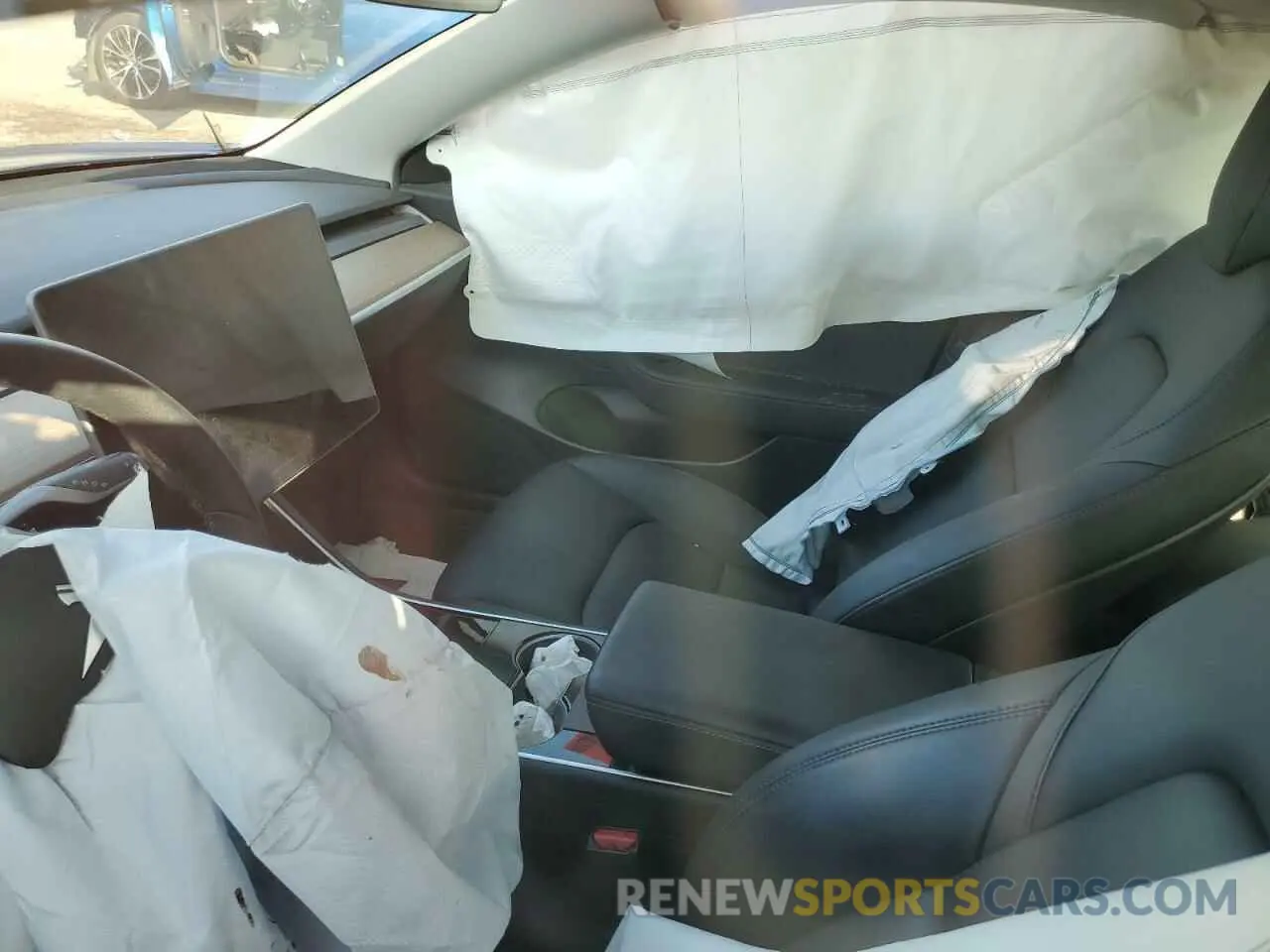 9 Photograph of a damaged car 5YJ3E1EA5LF634013 TESLA MODEL 3 2020
