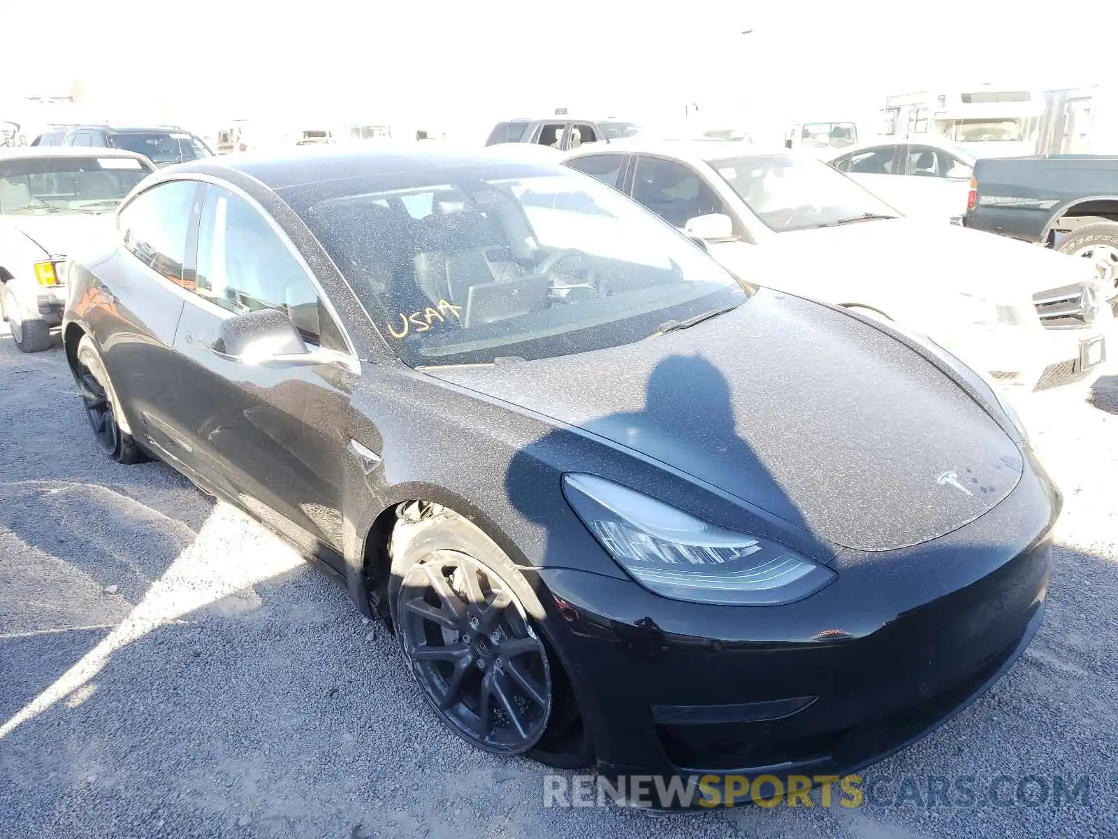 1 Photograph of a damaged car 5YJ3E1EA5LF643729 TESLA MODEL 3 2020