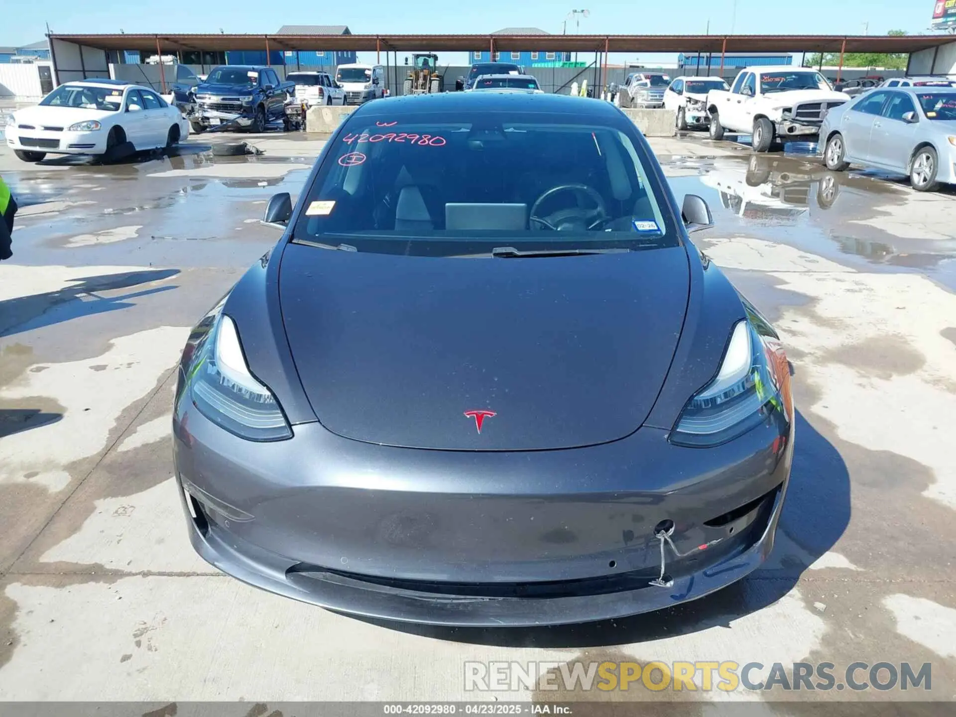 11 Photograph of a damaged car 5YJ3E1EA5LF644864 TESLA MODEL 3 2020