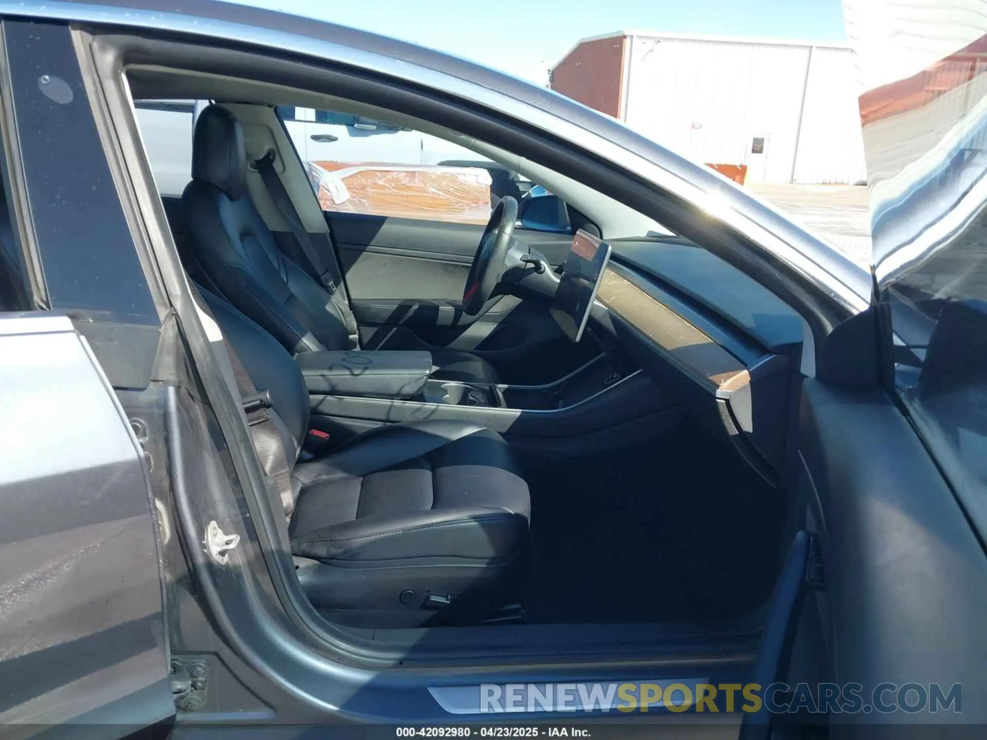 5 Photograph of a damaged car 5YJ3E1EA5LF644864 TESLA MODEL 3 2020