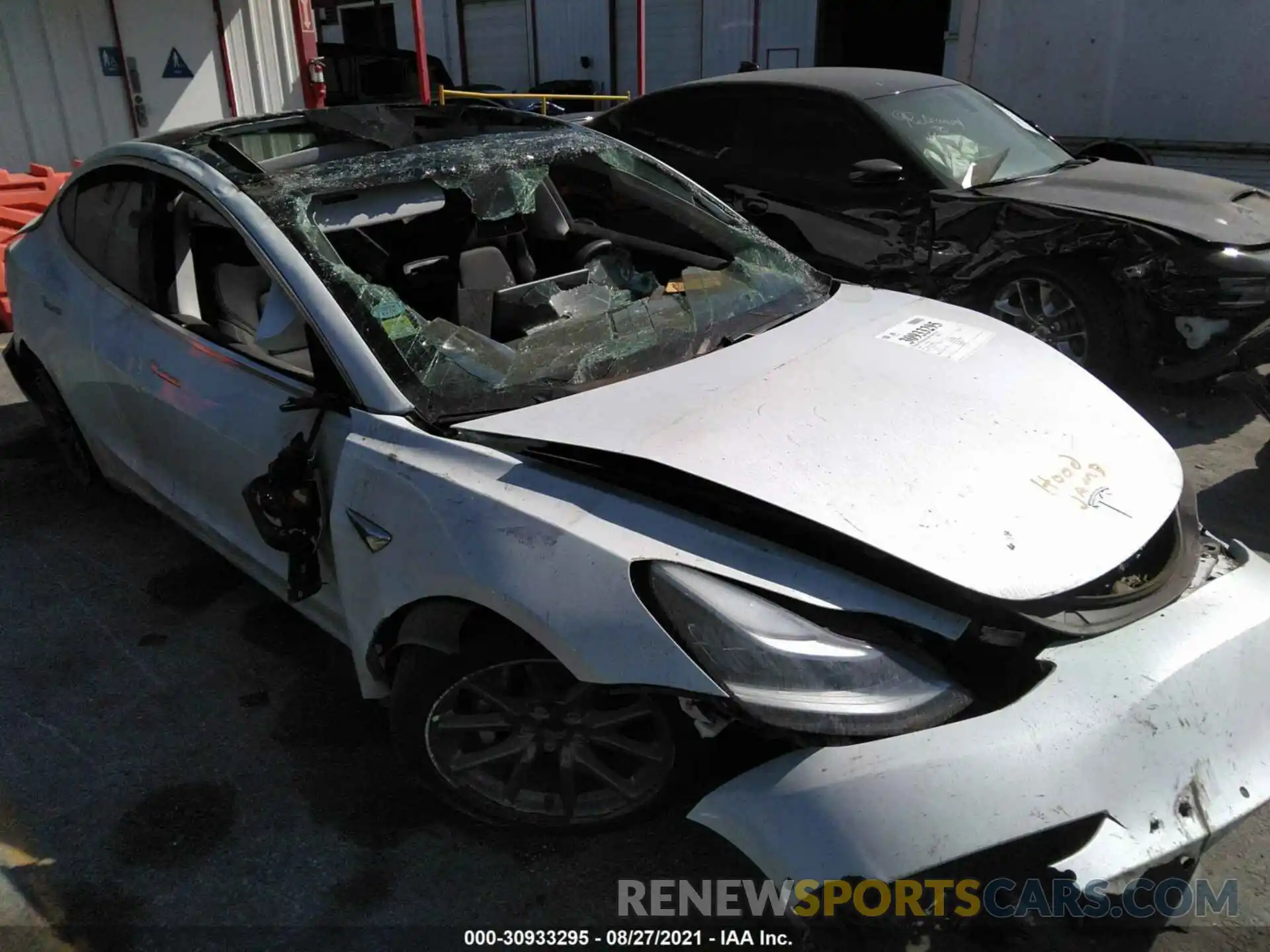 6 Photograph of a damaged car 5YJ3E1EA5LF644895 TESLA MODEL 3 2020