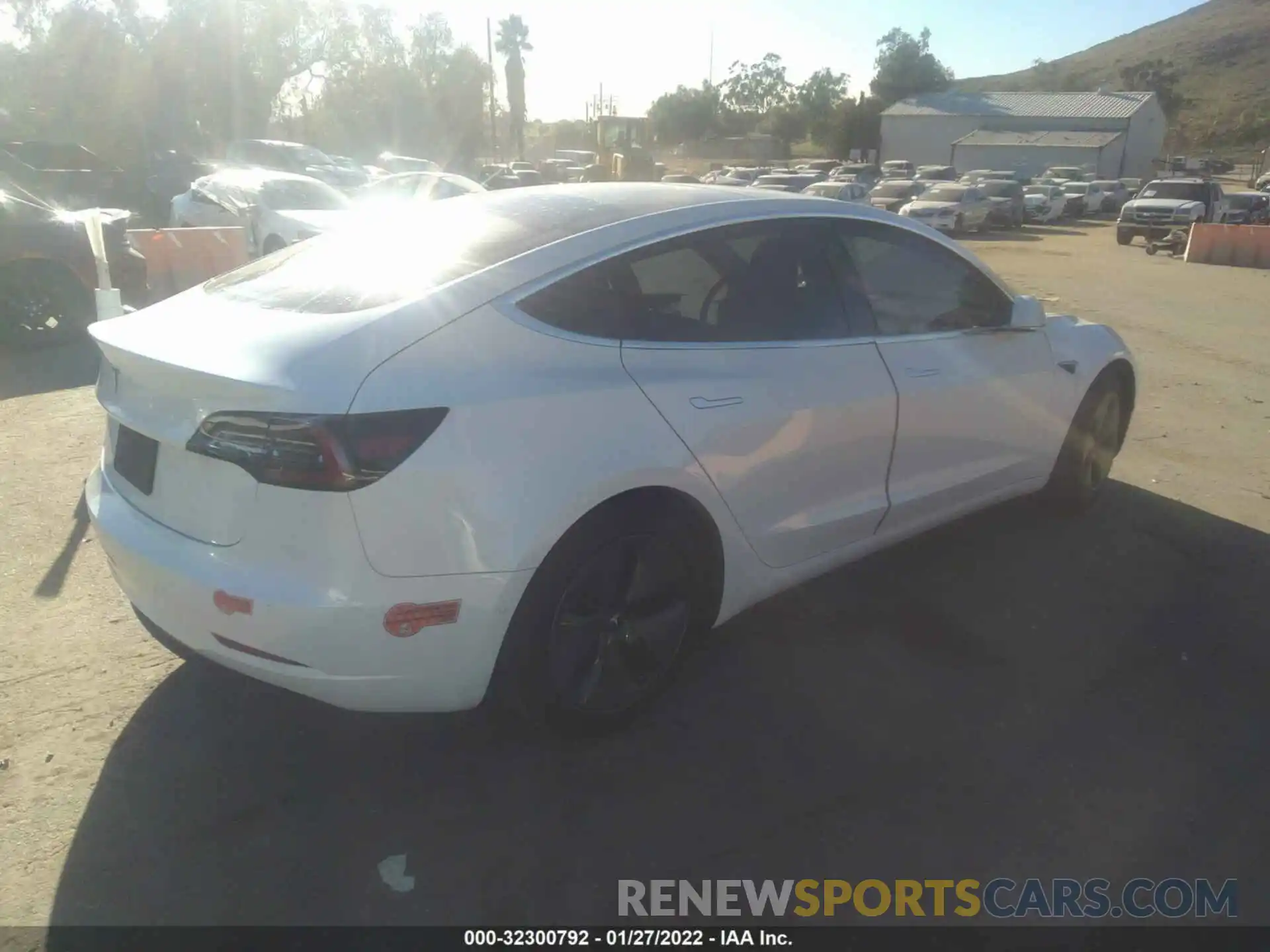 4 Photograph of a damaged car 5YJ3E1EA5LF645108 TESLA MODEL 3 2020