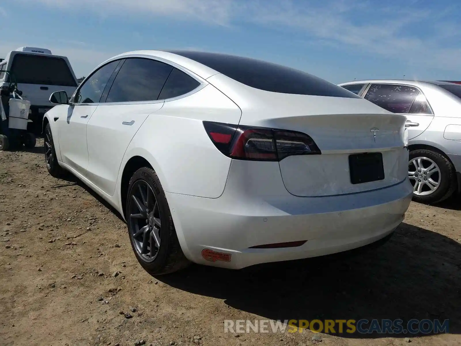 3 Photograph of a damaged car 5YJ3E1EA5LF659266 TESLA MODEL 3 2020