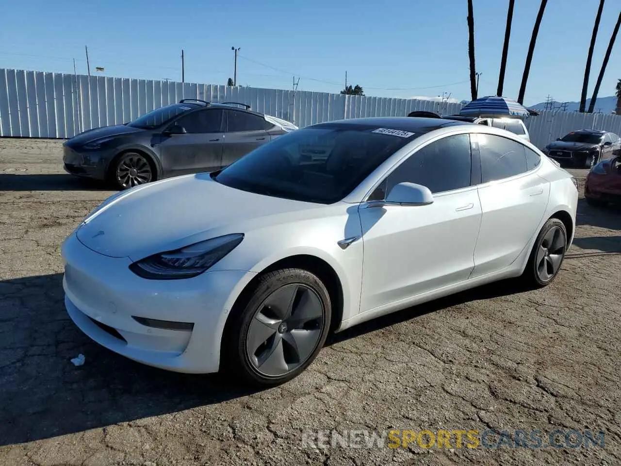 1 Photograph of a damaged car 5YJ3E1EA5LF660417 TESLA MODEL 3 2020