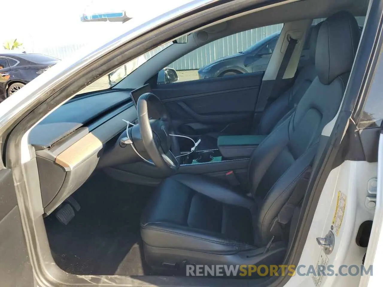 7 Photograph of a damaged car 5YJ3E1EA5LF660417 TESLA MODEL 3 2020