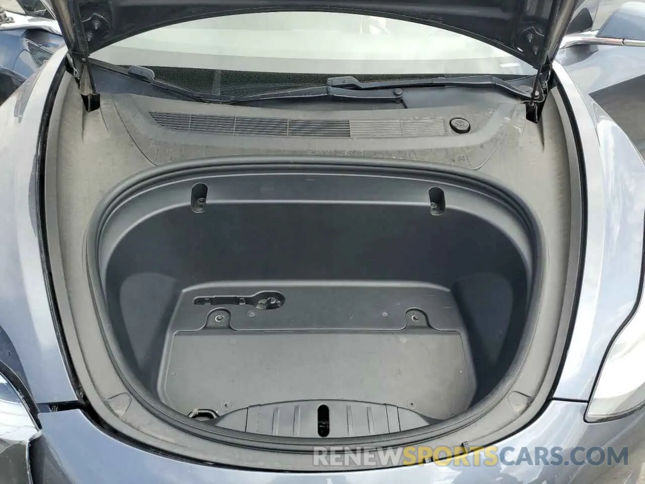 11 Photograph of a damaged car 5YJ3E1EA5LF704996 TESLA MODEL 3 2020