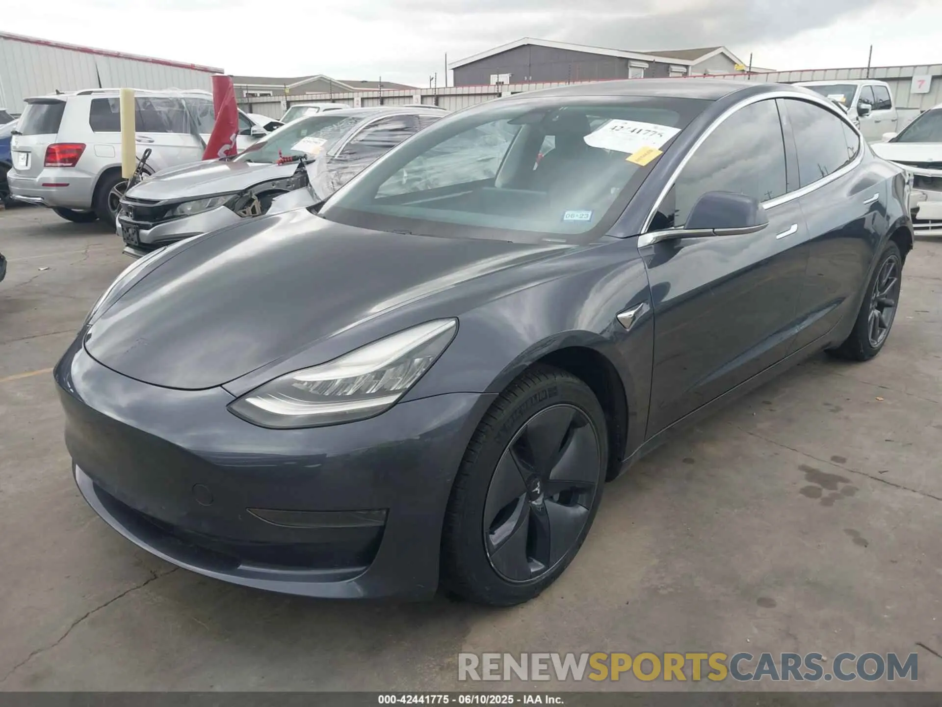 2 Photograph of a damaged car 5YJ3E1EA5LF705081 TESLA MODEL 3 2020