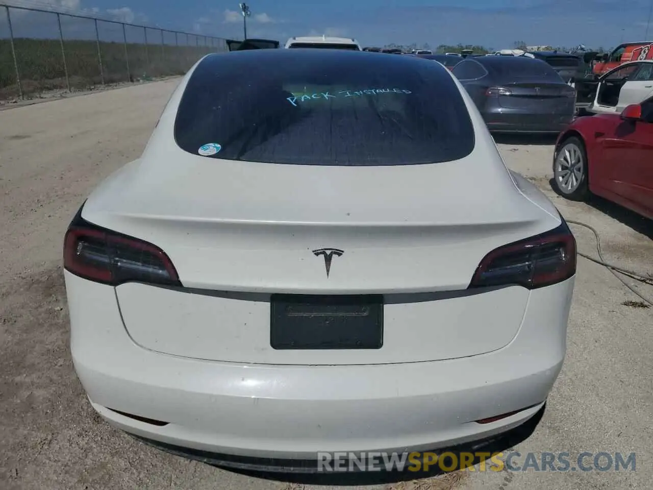 6 Photograph of a damaged car 5YJ3E1EA5LF706845 TESLA MODEL 3 2020
