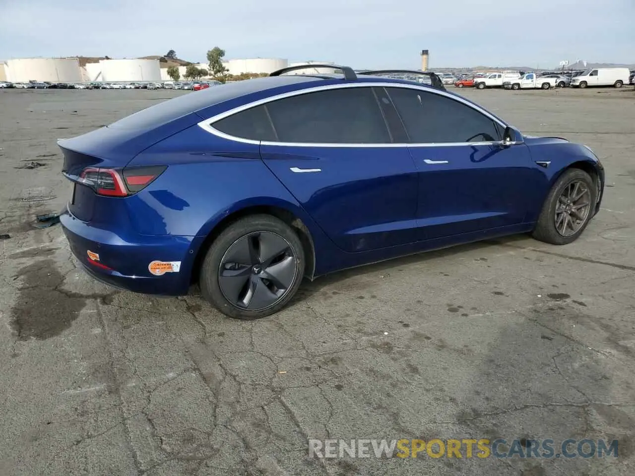 3 Photograph of a damaged car 5YJ3E1EA5LF707137 TESLA MODEL 3 2020