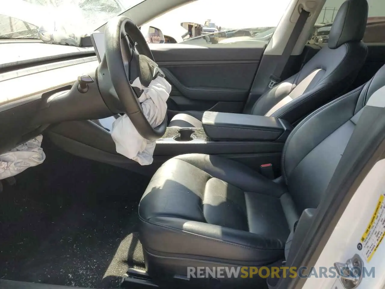 7 Photograph of a damaged car 5YJ3E1EA5LF708966 TESLA MODEL 3 2020