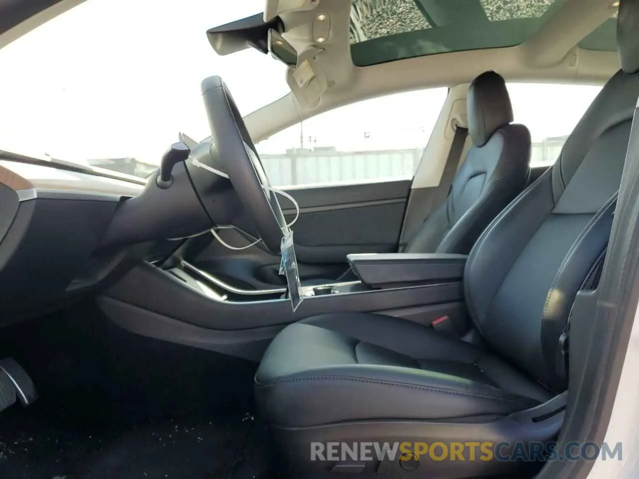 7 Photograph of a damaged car 5YJ3E1EA5LF709003 TESLA MODEL 3 2020