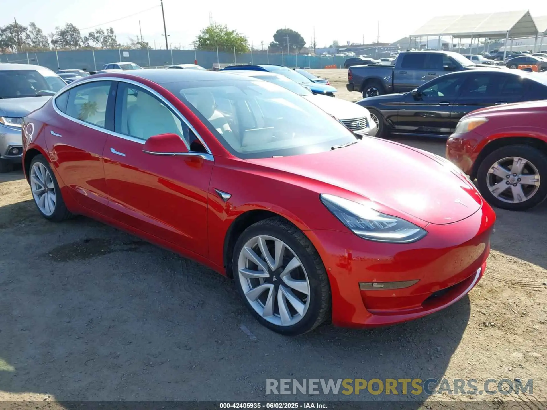 1 Photograph of a damaged car 5YJ3E1EA5LF710197 TESLA MODEL 3 2020