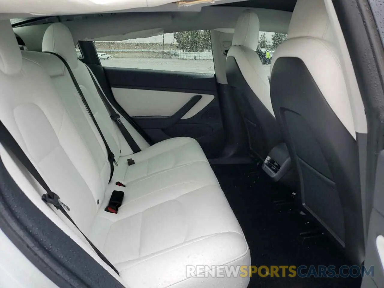 10 Photograph of a damaged car 5YJ3E1EA5LF717635 TESLA MODEL 3 2020