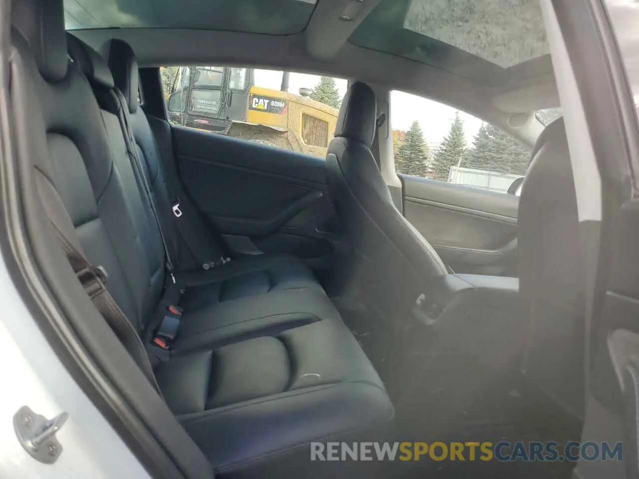 10 Photograph of a damaged car 5YJ3E1EA5LF737058 TESLA MODEL 3 2020