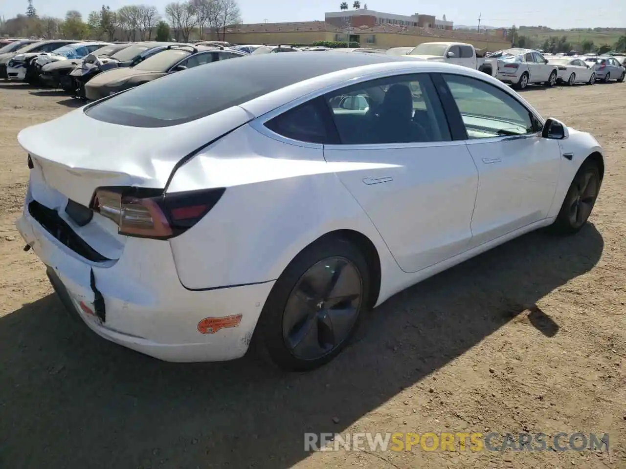 4 Photograph of a damaged car 5YJ3E1EA5LF739893 TESLA MODEL 3 2020