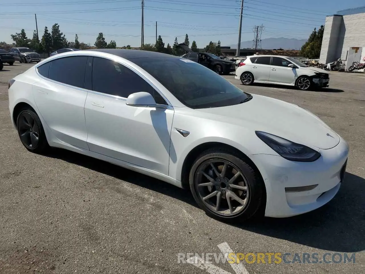 4 Photograph of a damaged car 5YJ3E1EA5LF740154 TESLA MODEL 3 2020