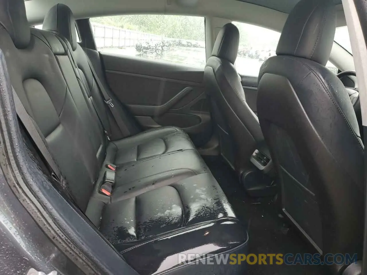 10 Photograph of a damaged car 5YJ3E1EA5LF740722 TESLA MODEL 3 2020