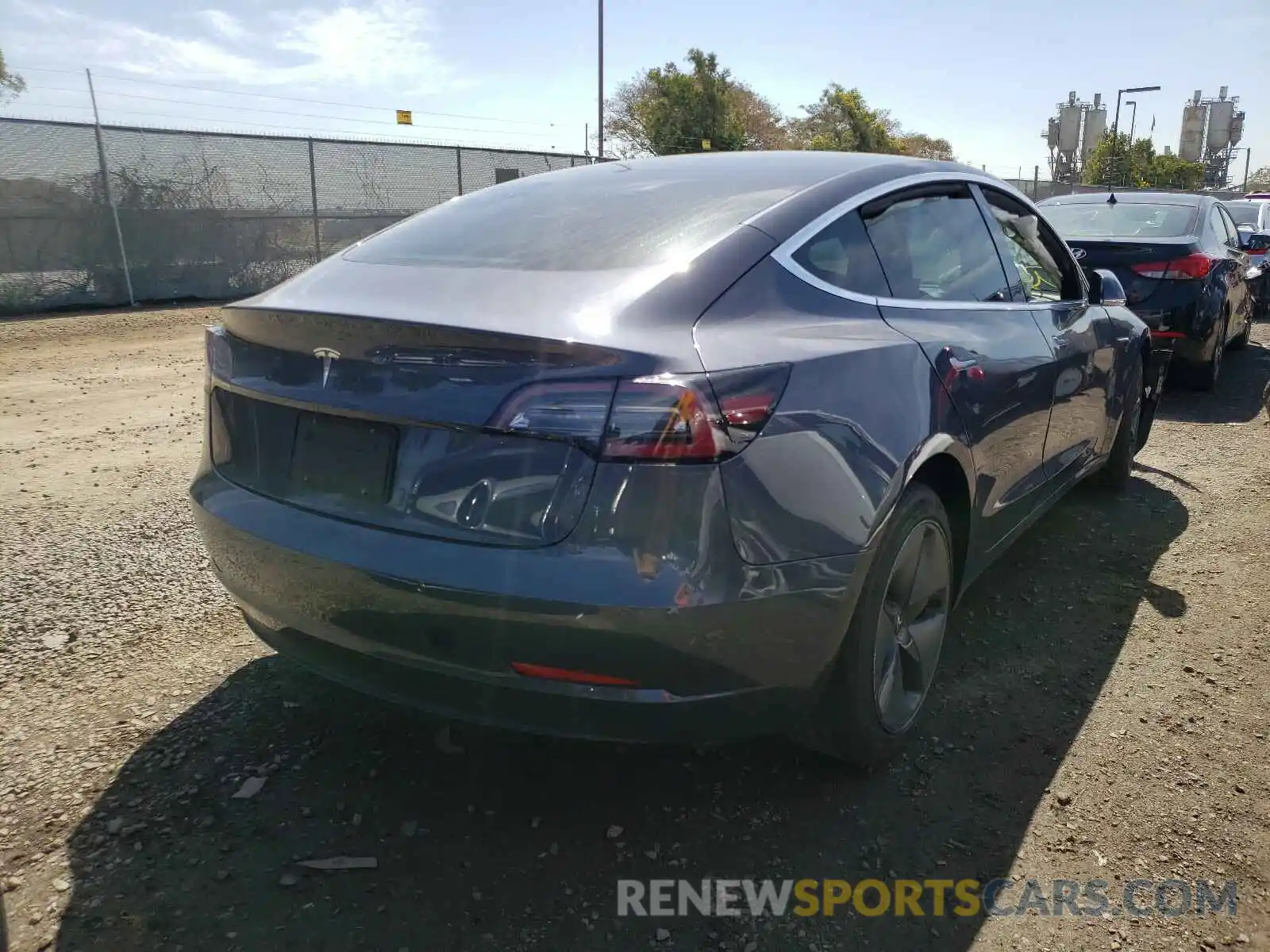 4 Photograph of a damaged car 5YJ3E1EA5LF743426 TESLA MODEL 3 2020