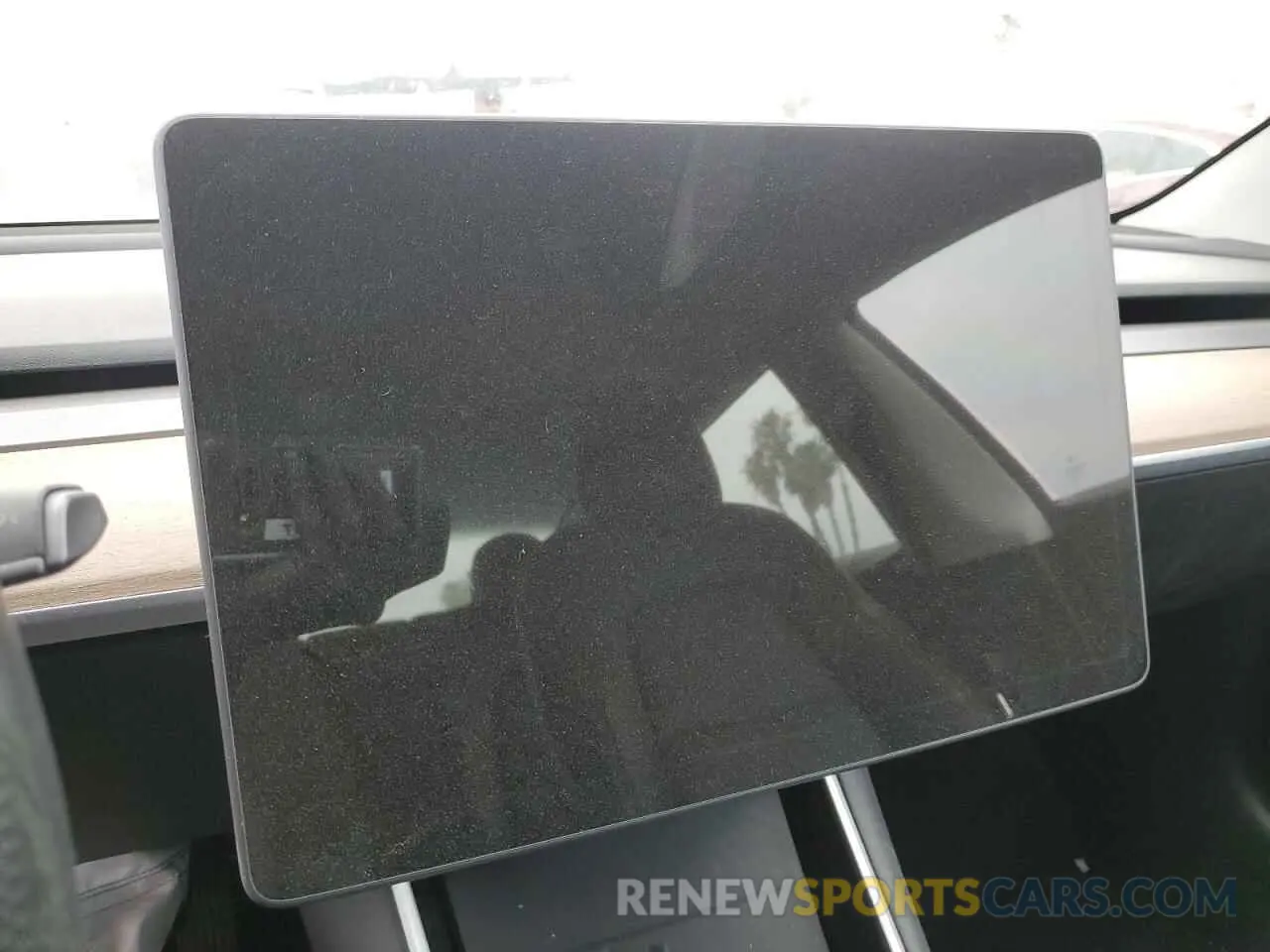 9 Photograph of a damaged car 5YJ3E1EA5LF747010 TESLA MODEL 3 2020