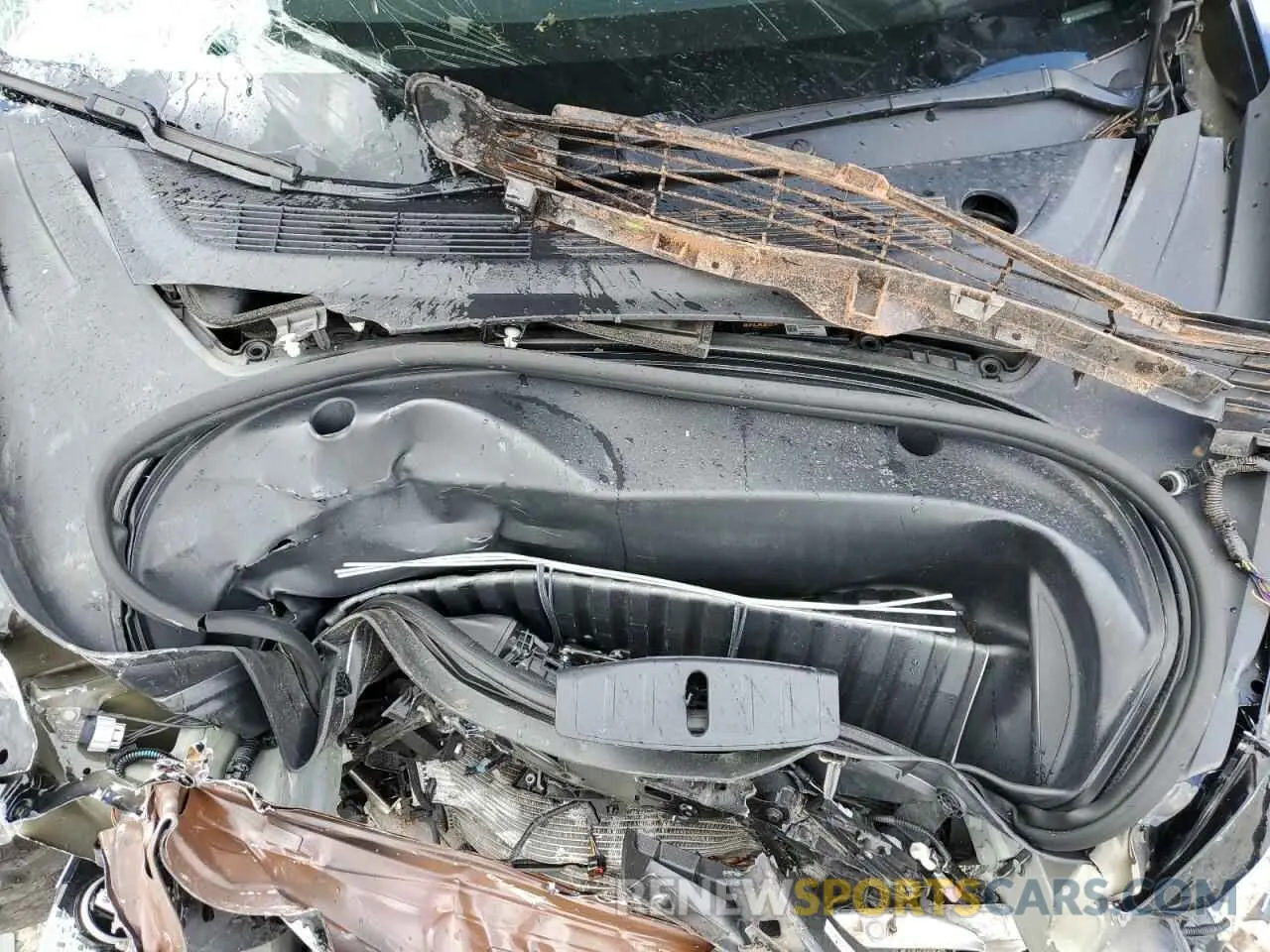 11 Photograph of a damaged car 5YJ3E1EA5LF784770 TESLA MODEL 3 2020