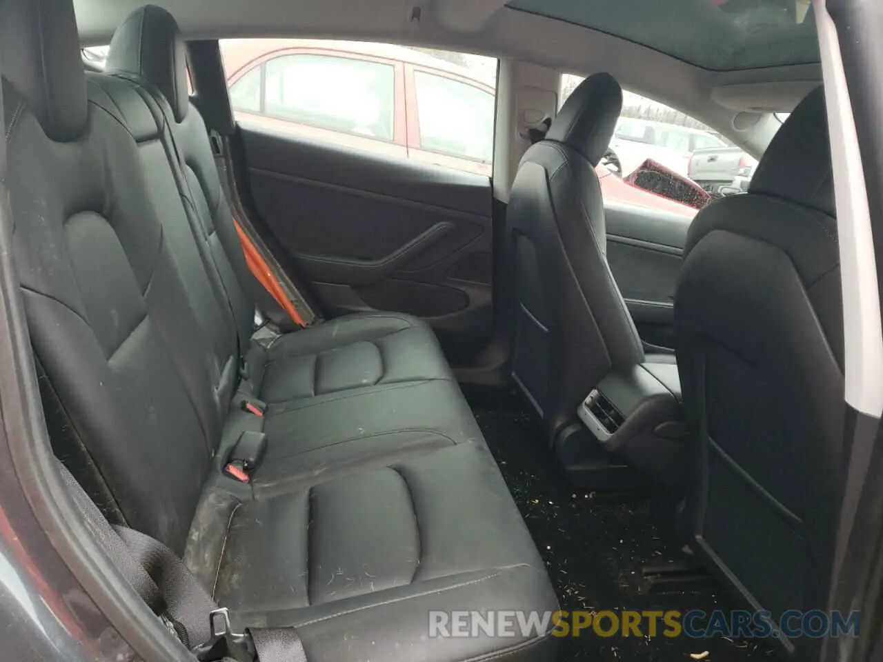 10 Photograph of a damaged car 5YJ3E1EA5LF784817 TESLA MODEL 3 2020