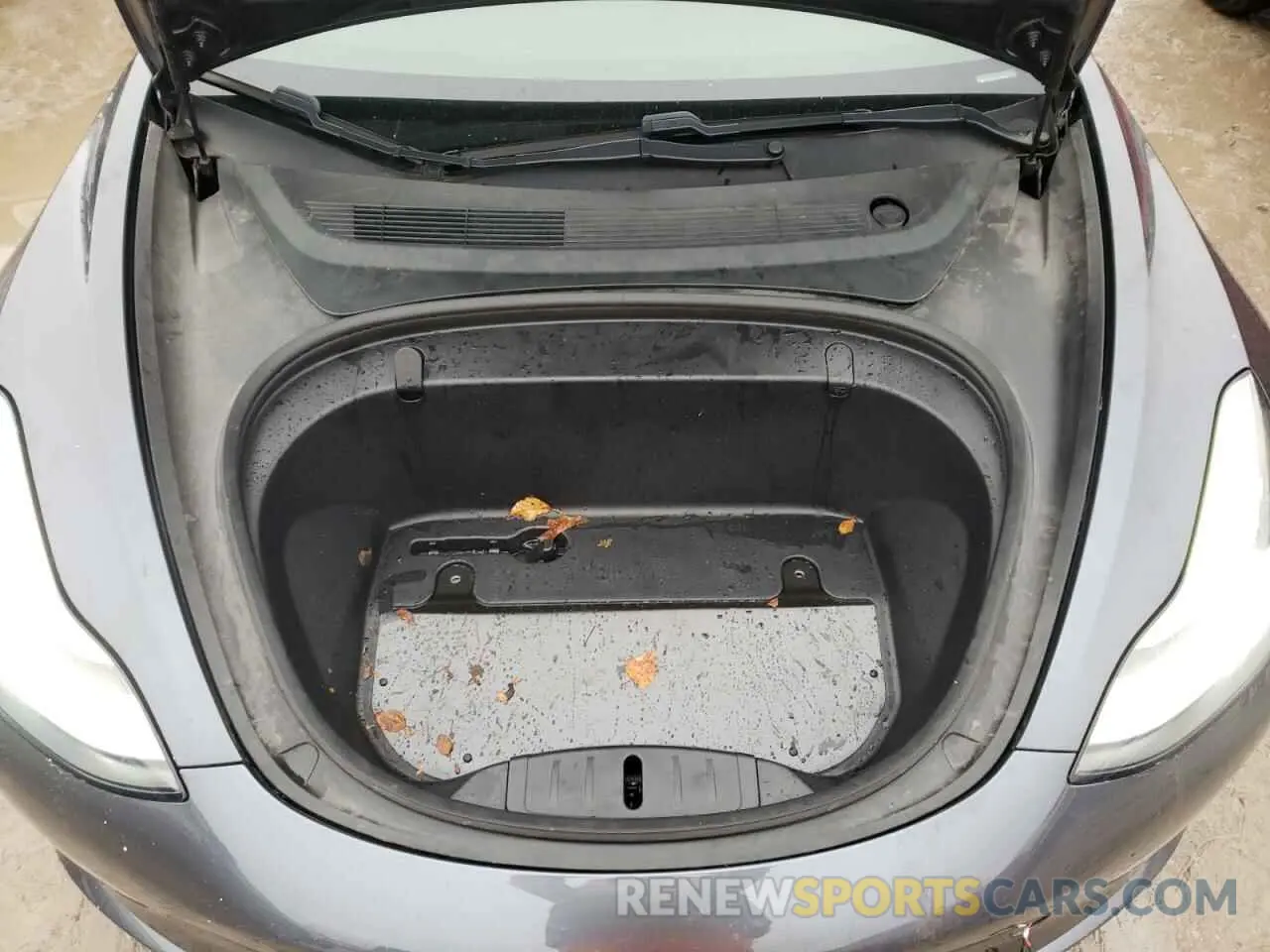 11 Photograph of a damaged car 5YJ3E1EA5LF784817 TESLA MODEL 3 2020