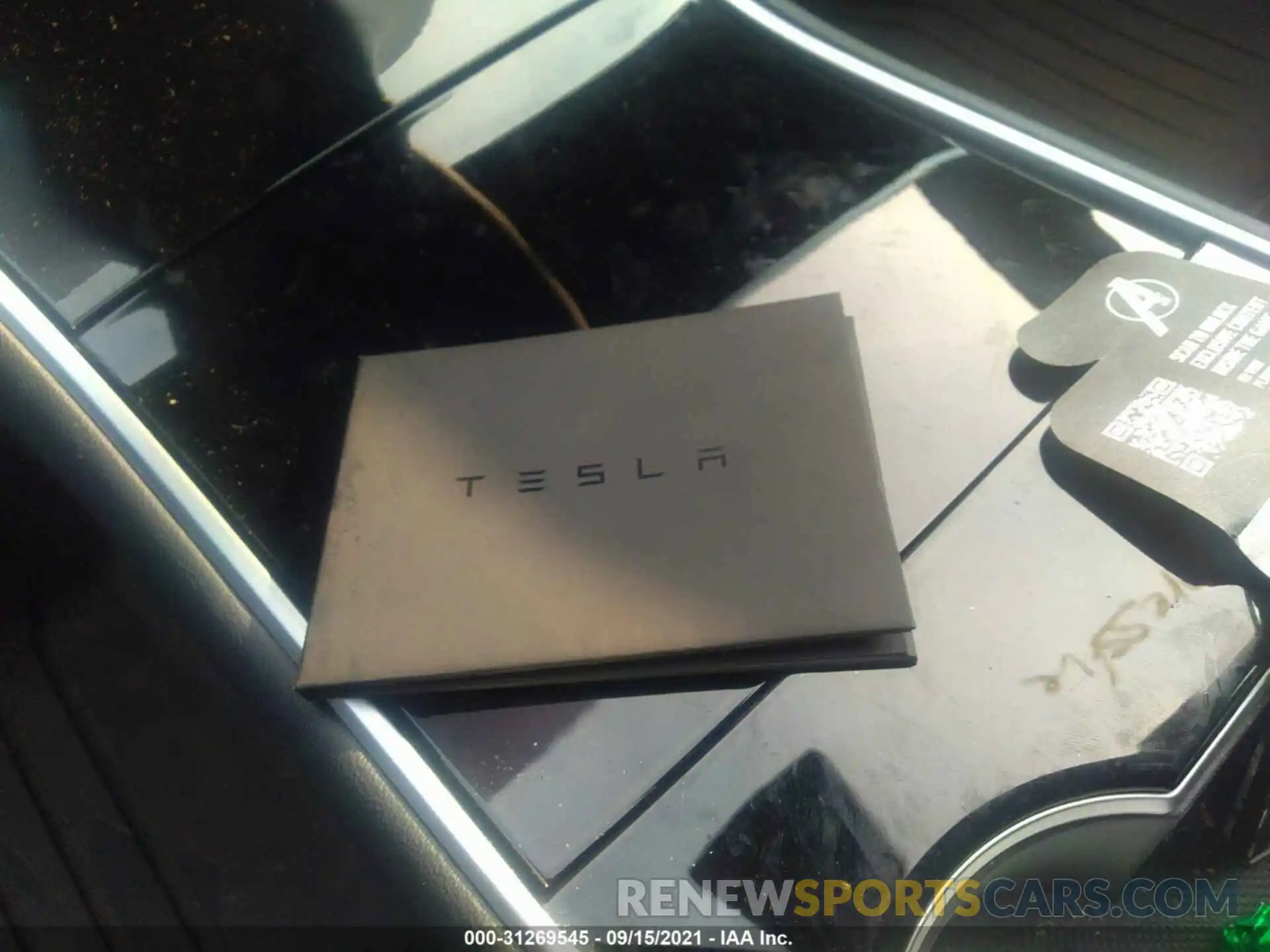 11 Photograph of a damaged car 5YJ3E1EA5LF785398 TESLA MODEL 3 2020