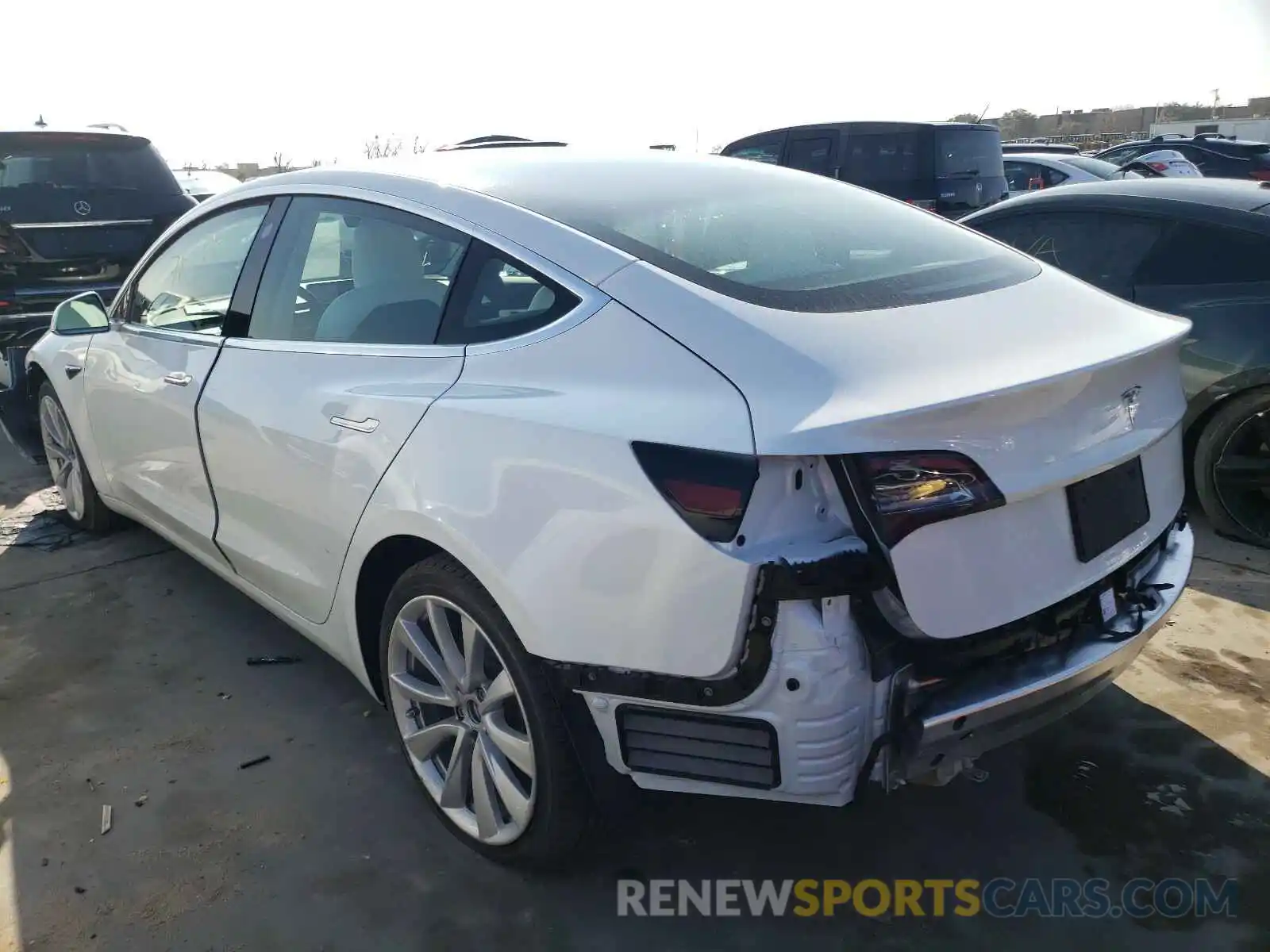 3 Photograph of a damaged car 5YJ3E1EA5LF786017 TESLA MODEL 3 2020