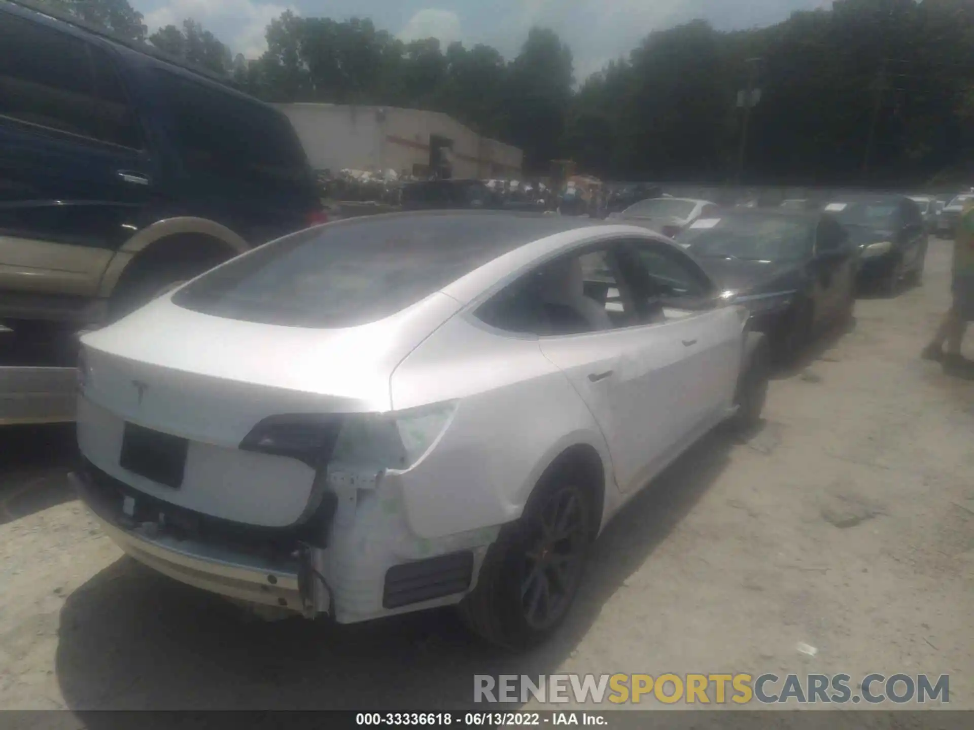 4 Photograph of a damaged car 5YJ3E1EA5LF793243 TESLA MODEL 3 2020