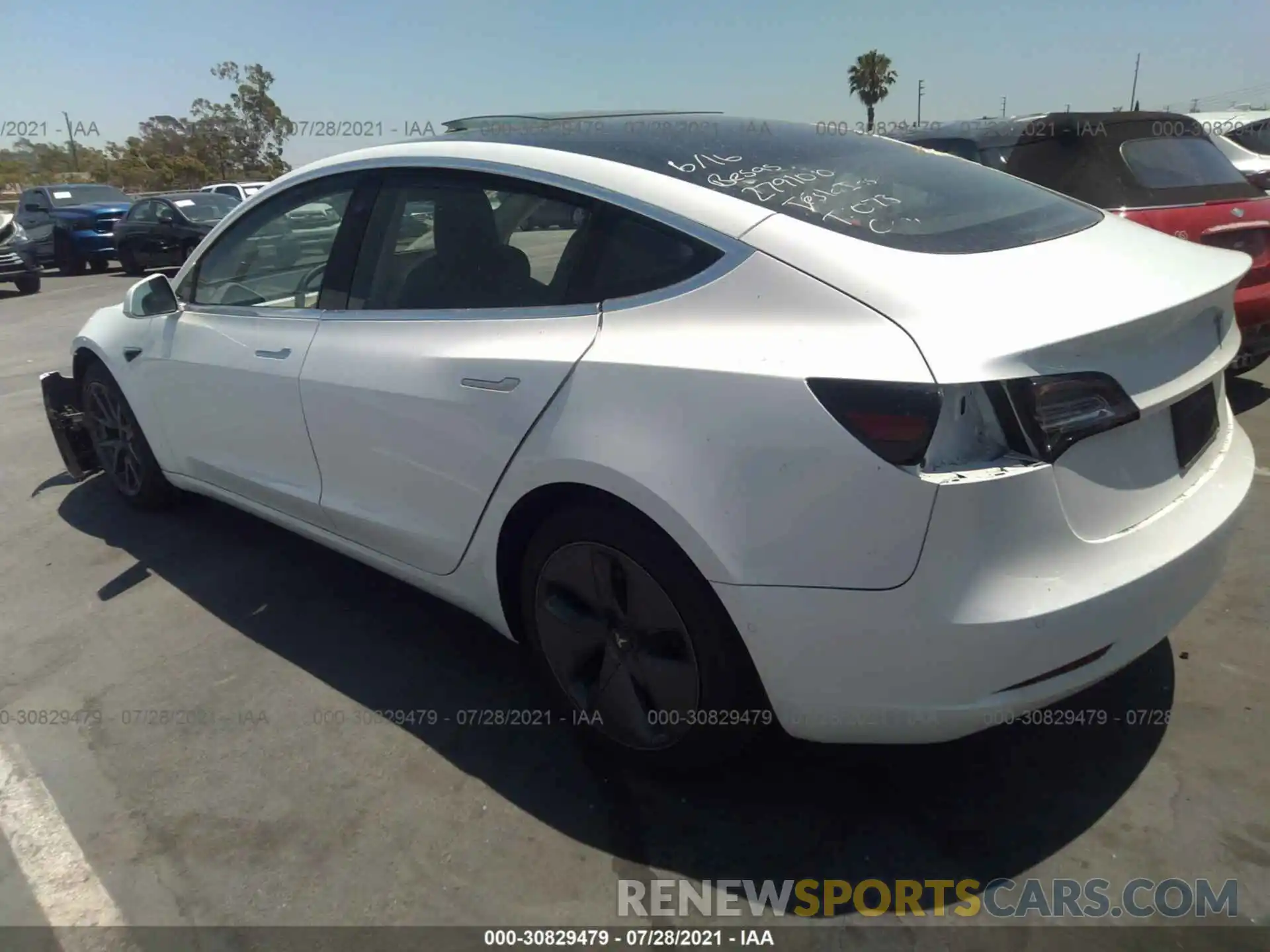 3 Photograph of a damaged car 5YJ3E1EA5LF799382 TESLA MODEL 3 2020