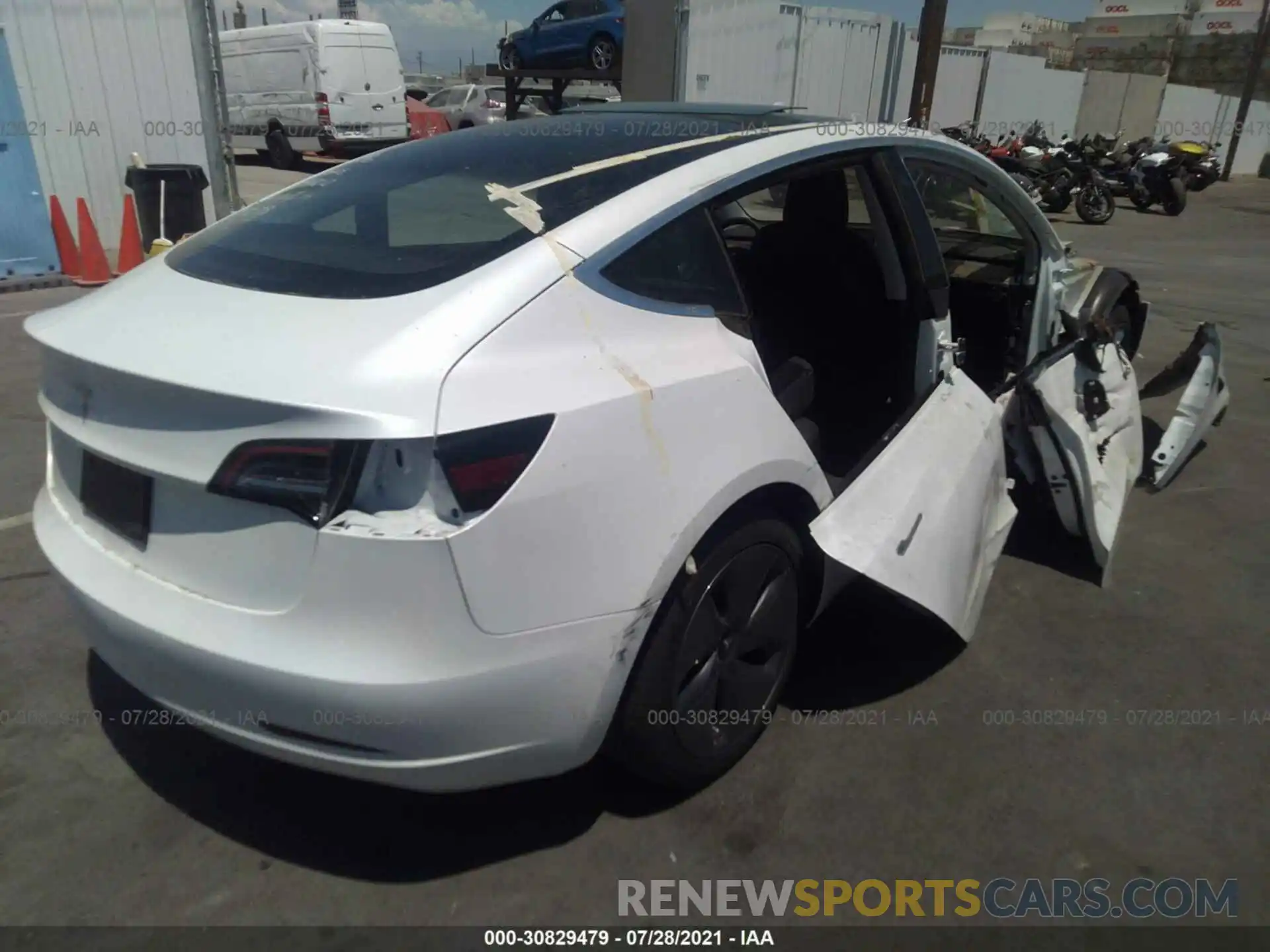 4 Photograph of a damaged car 5YJ3E1EA5LF799382 TESLA MODEL 3 2020