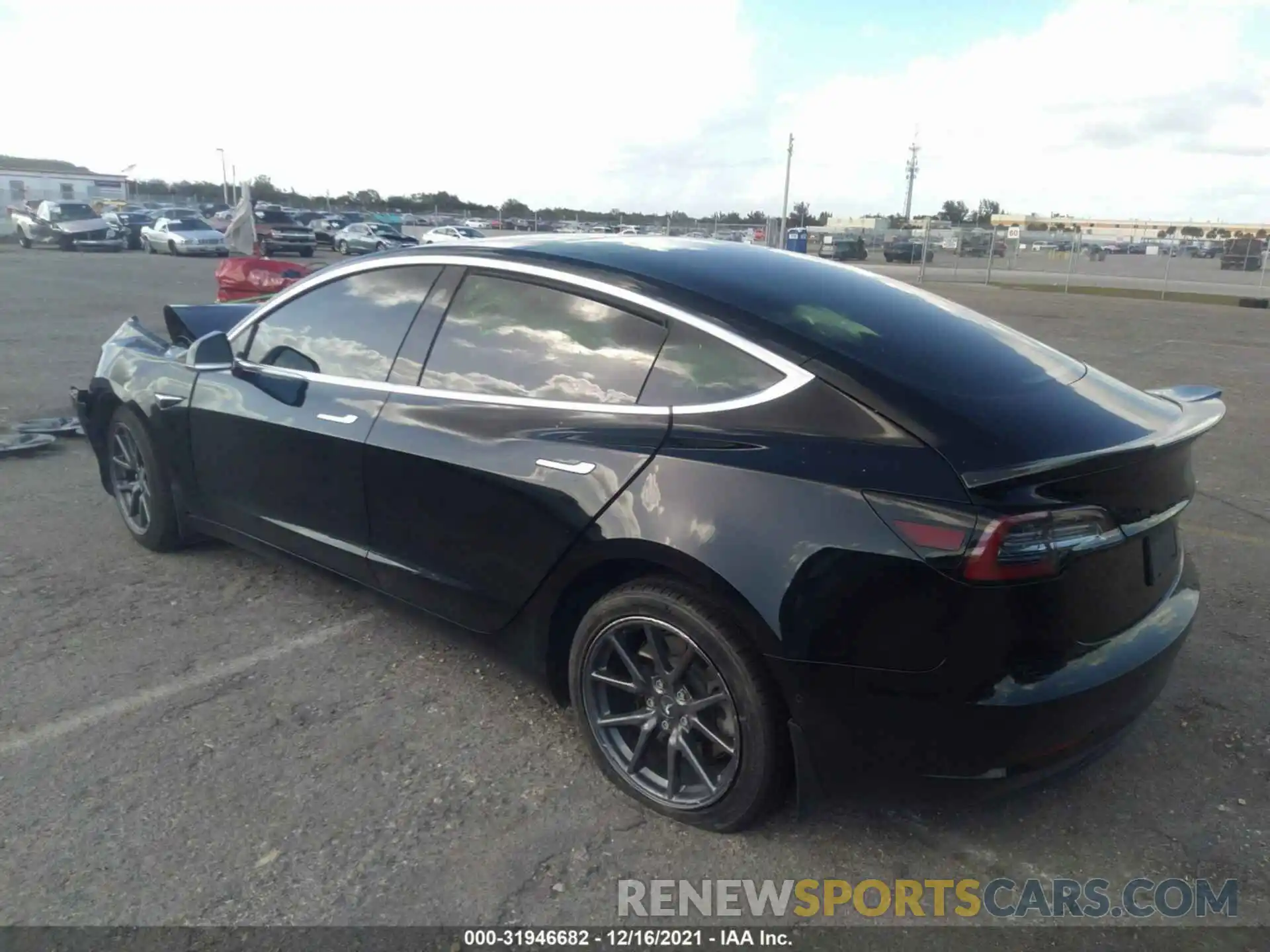 3 Photograph of a damaged car 5YJ3E1EA6LF606754 TESLA MODEL 3 2020