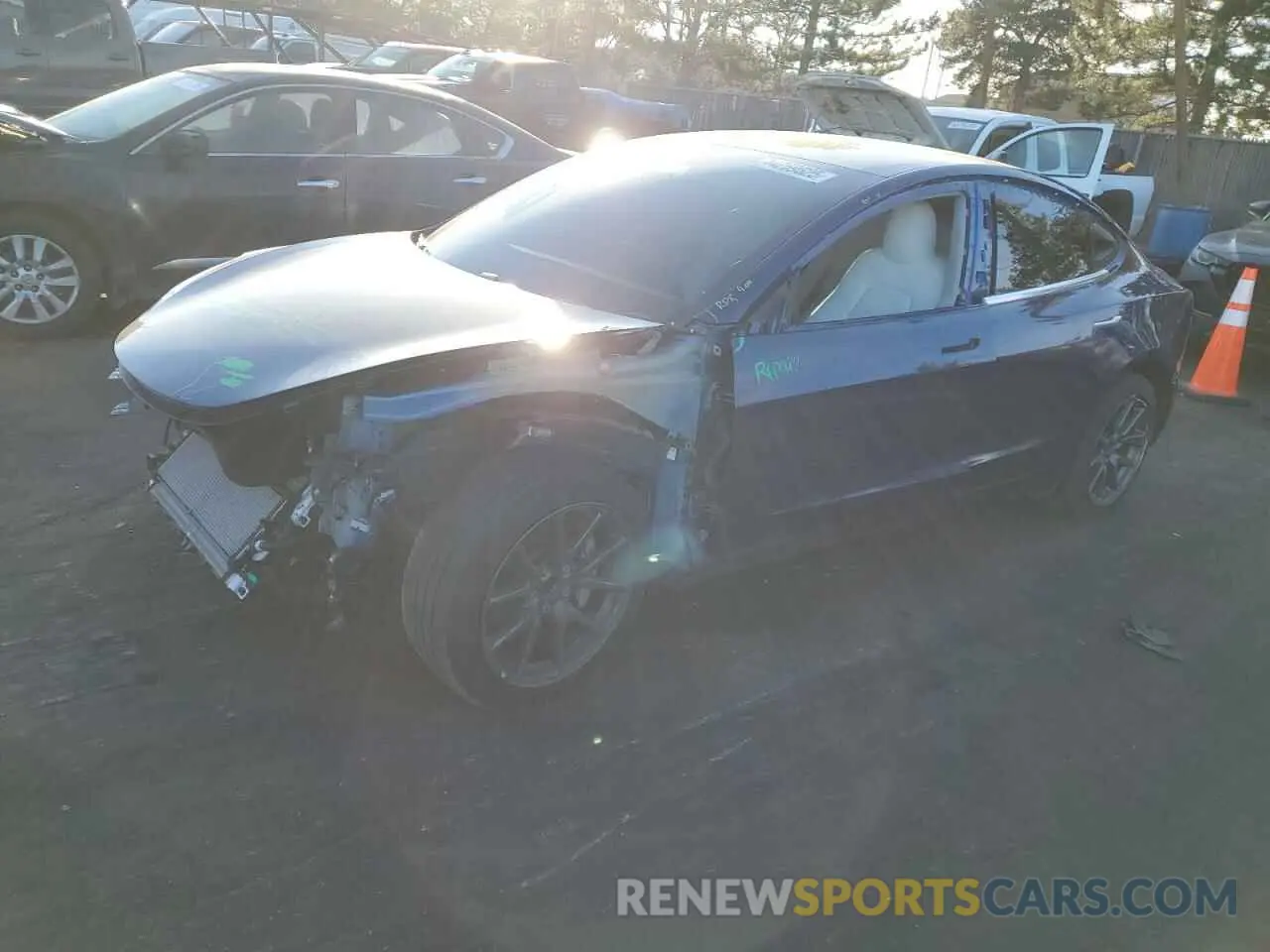 1 Photograph of a damaged car 5YJ3E1EA6LF615079 TESLA MODEL 3 2020