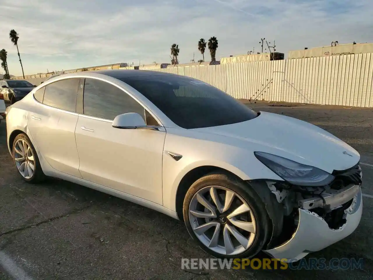 4 Photograph of a damaged car 5YJ3E1EA6LF615941 TESLA MODEL 3 2020