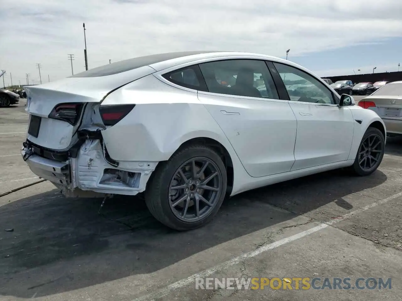 3 Photograph of a damaged car 5YJ3E1EA6LF634067 TESLA MODEL 3 2020