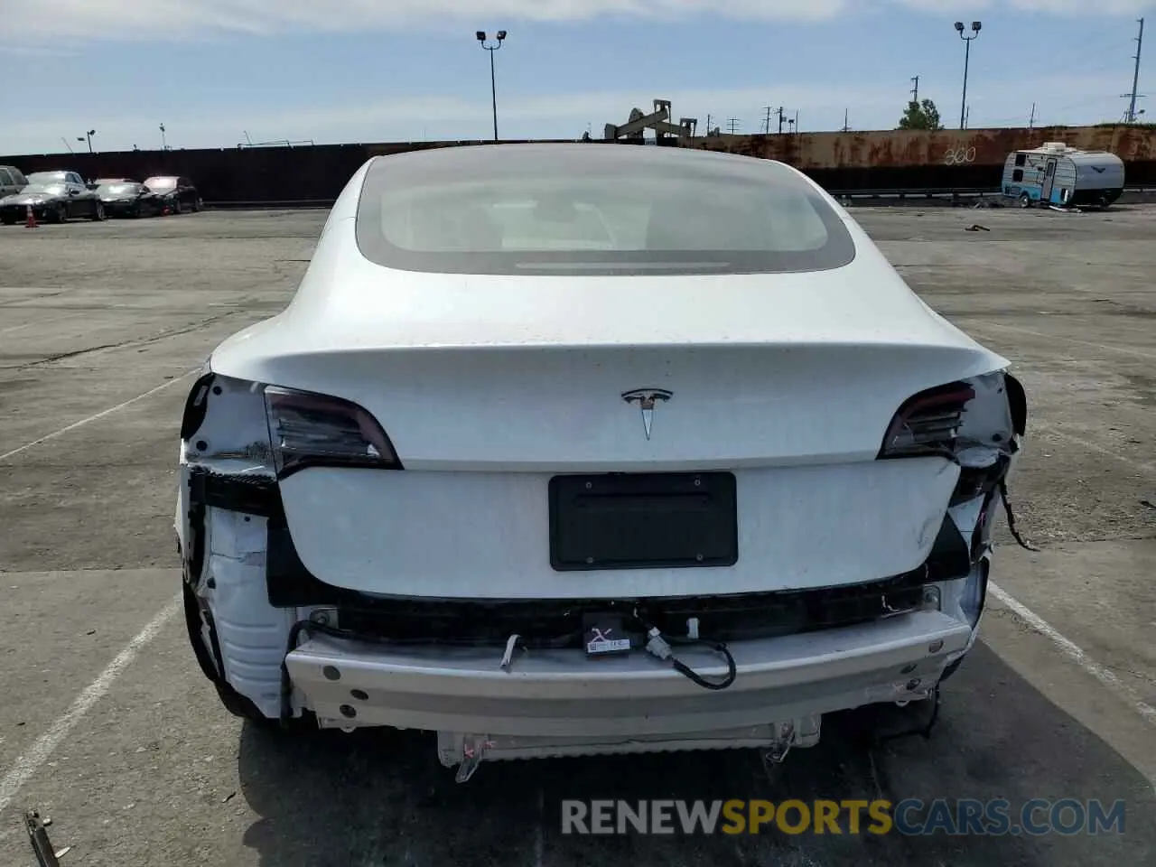 6 Photograph of a damaged car 5YJ3E1EA6LF634067 TESLA MODEL 3 2020