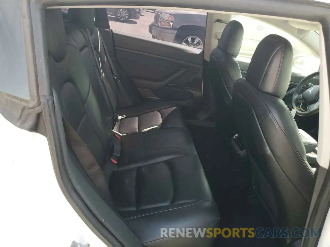 10 Photograph of a damaged car 5YJ3E1EA6LF659759 TESLA MODEL 3 2020