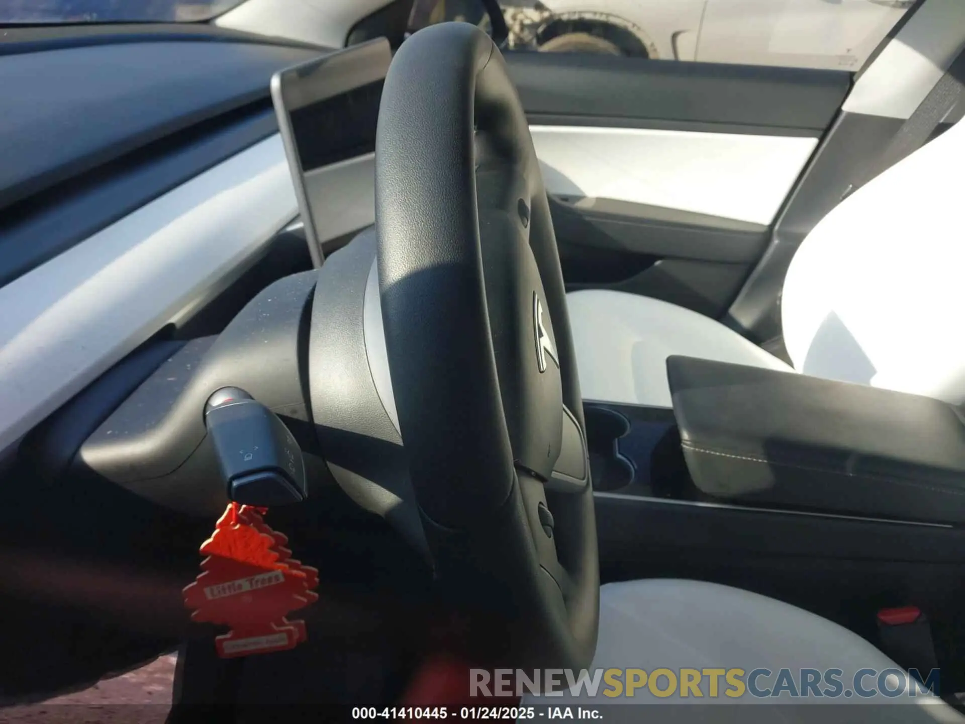 14 Photograph of a damaged car 5YJ3E1EA6LF662080 TESLA MODEL 3 2020