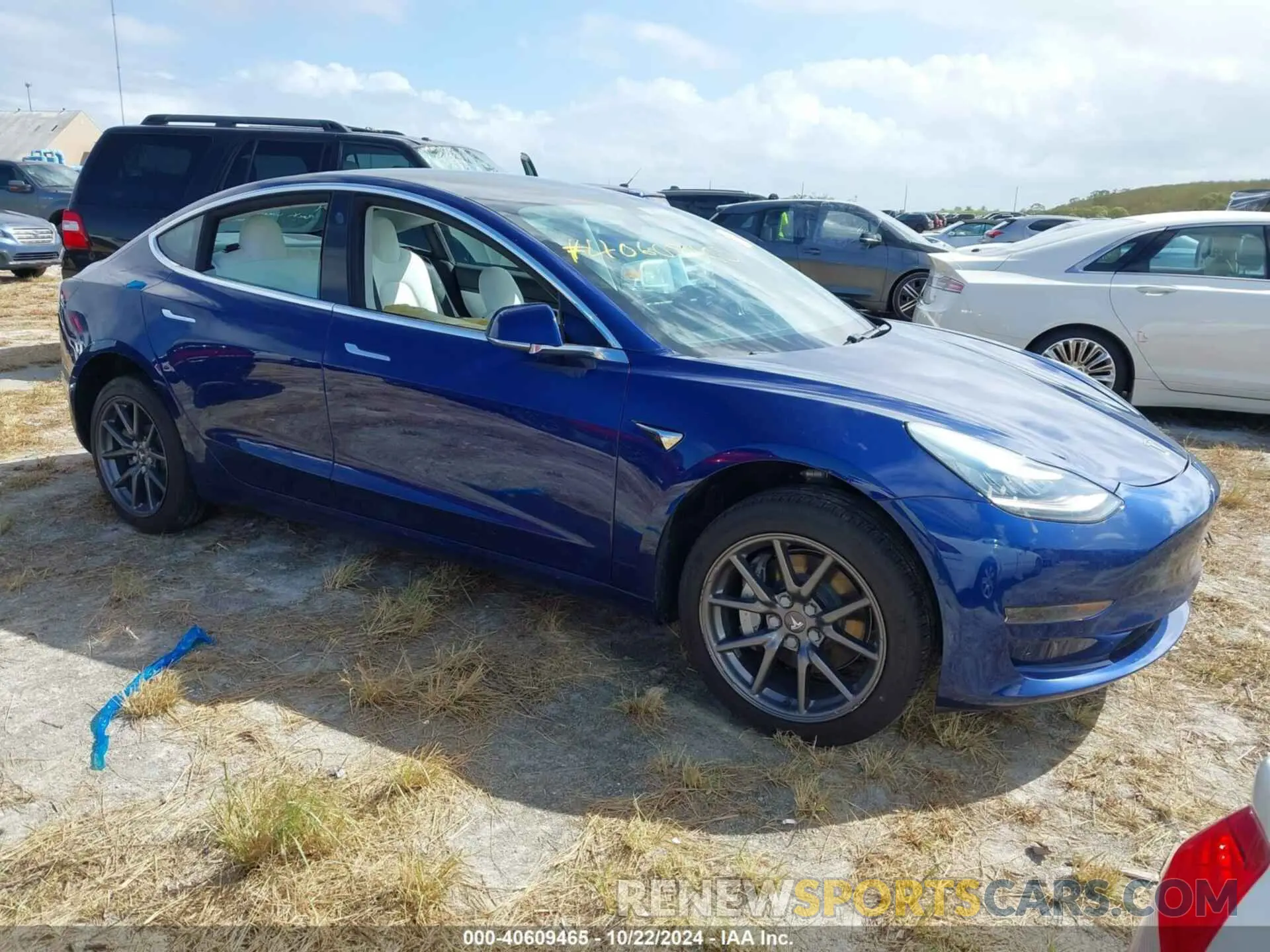 1 Photograph of a damaged car 5YJ3E1EA6LF662404 TESLA MODEL 3 2020
