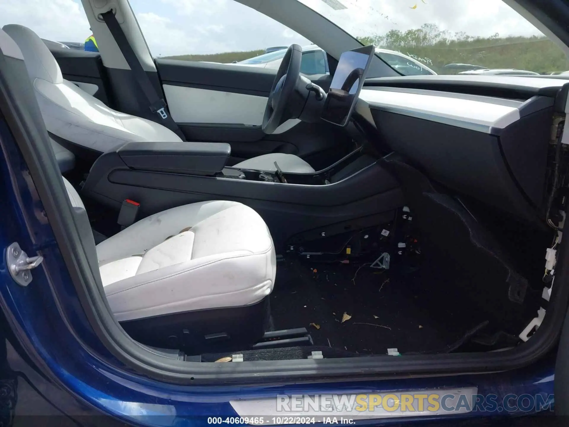 5 Photograph of a damaged car 5YJ3E1EA6LF662404 TESLA MODEL 3 2020