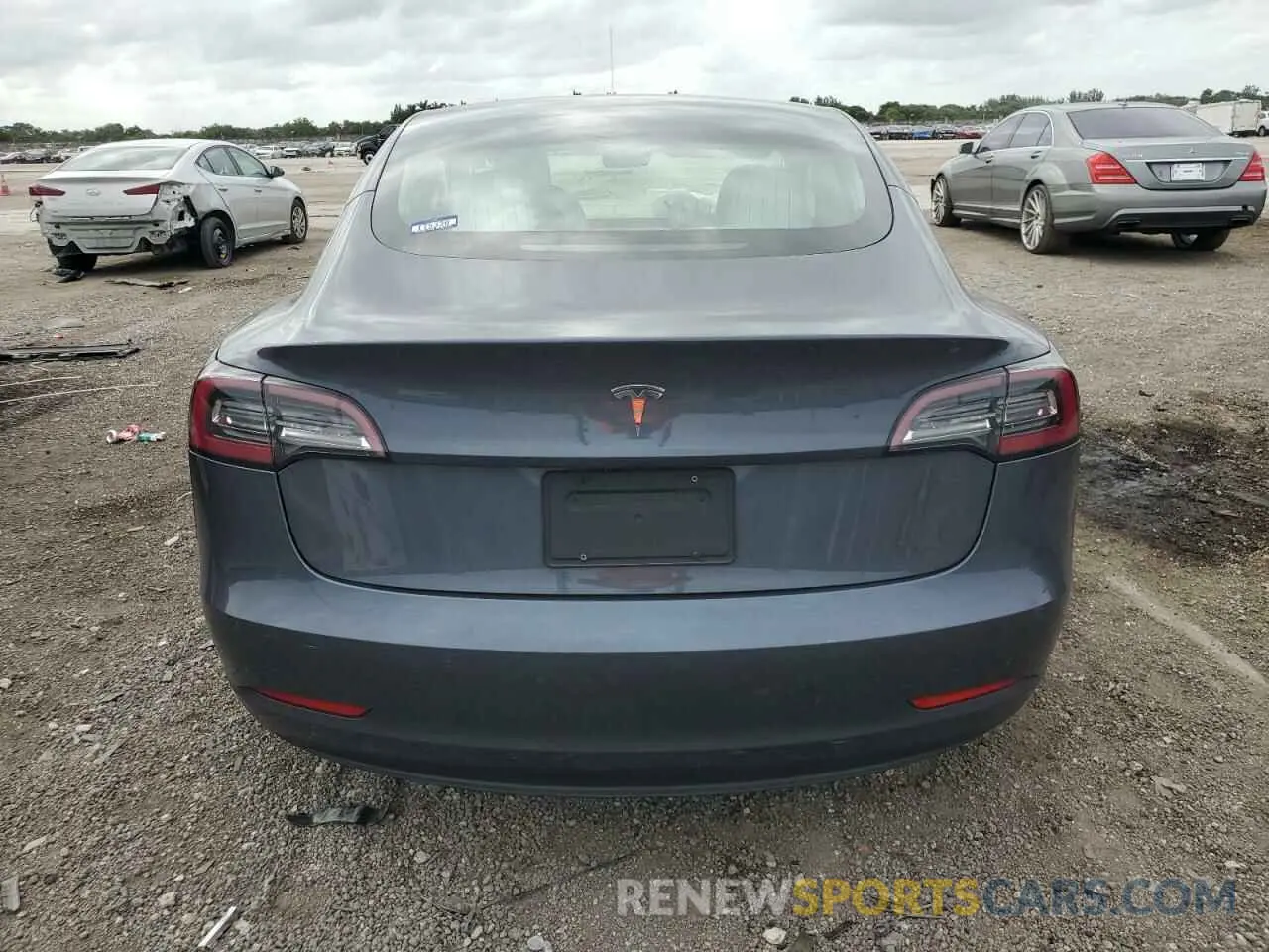 6 Photograph of a damaged car 5YJ3E1EA6LF662600 TESLA MODEL 3 2020