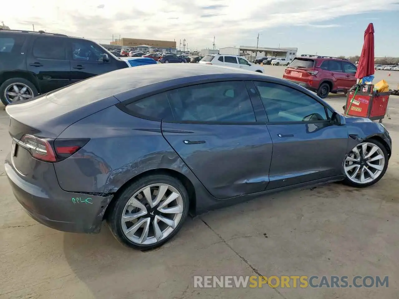 3 Photograph of a damaged car 5YJ3E1EA6LF662676 TESLA MODEL 3 2020