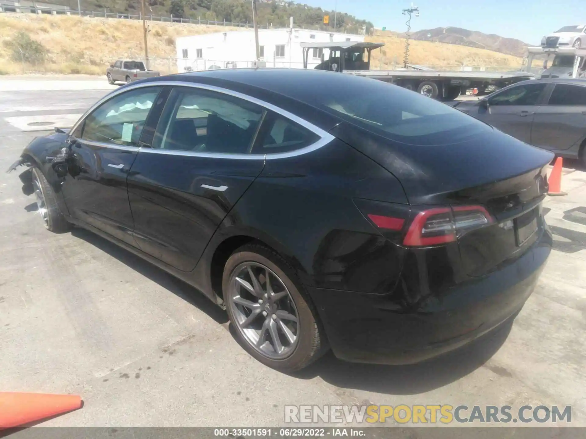 3 Photograph of a damaged car 5YJ3E1EA6LF704442 TESLA MODEL 3 2020