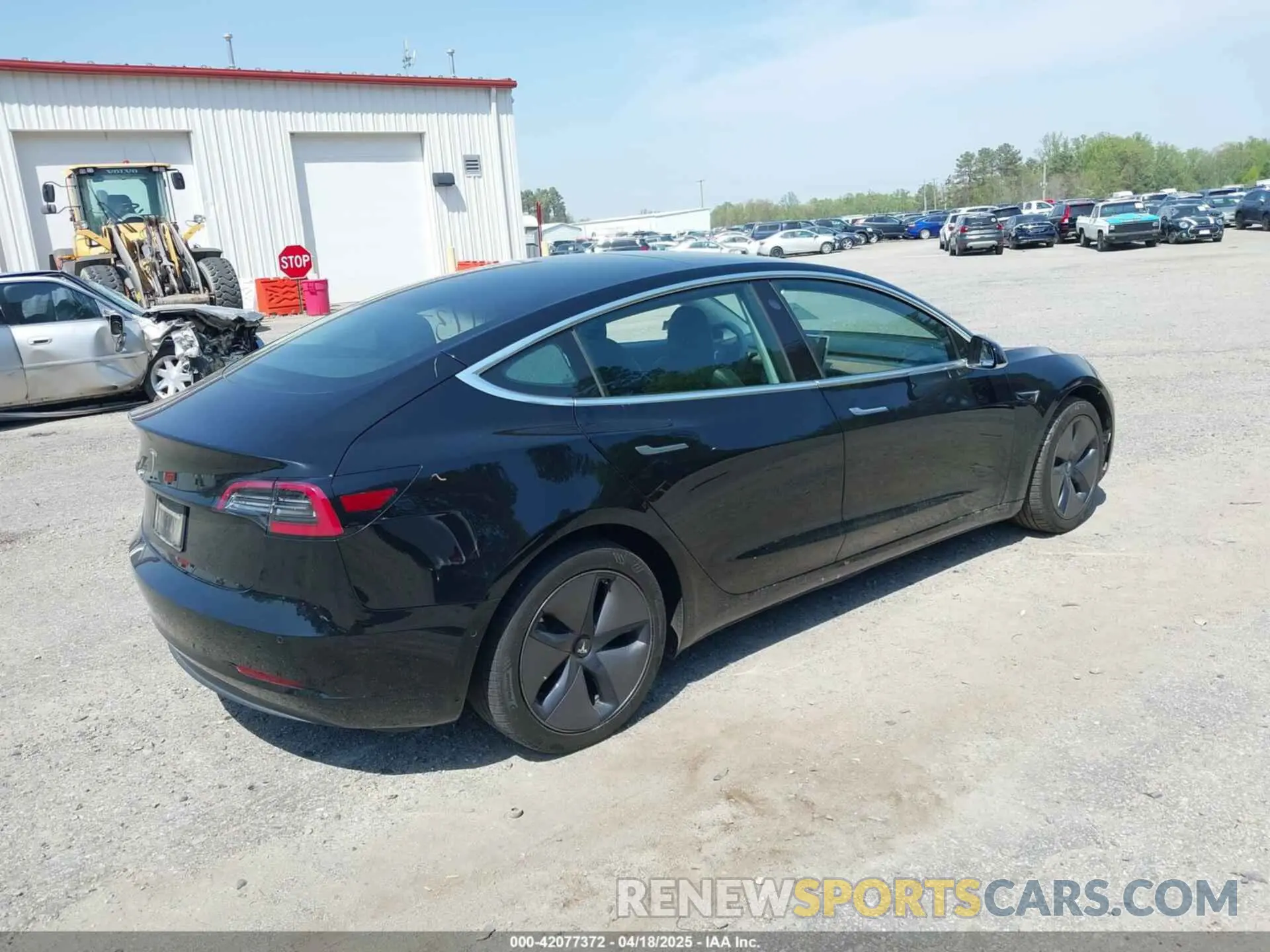4 Photograph of a damaged car 5YJ3E1EA6LF704523 TESLA MODEL 3 2020