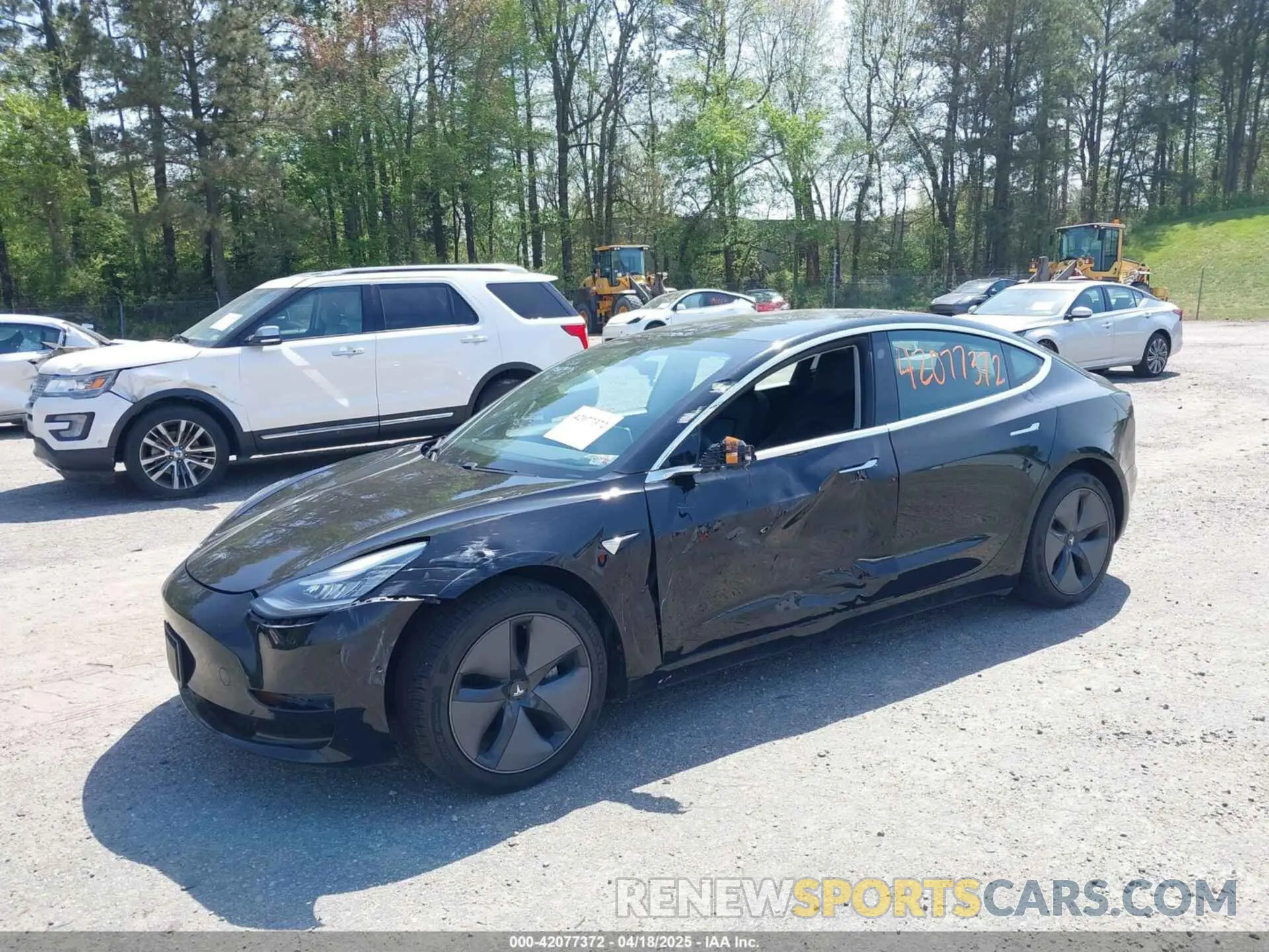 6 Photograph of a damaged car 5YJ3E1EA6LF704523 TESLA MODEL 3 2020
