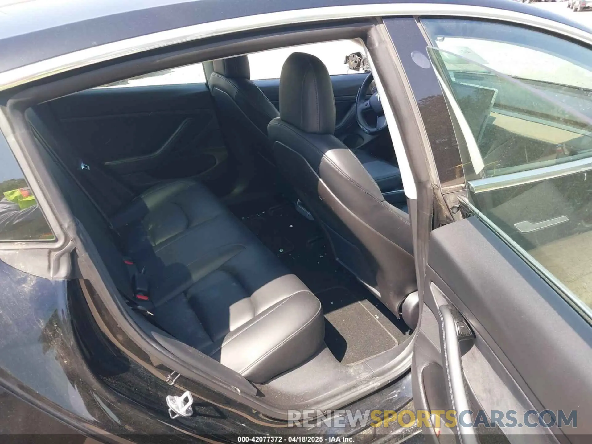 8 Photograph of a damaged car 5YJ3E1EA6LF704523 TESLA MODEL 3 2020
