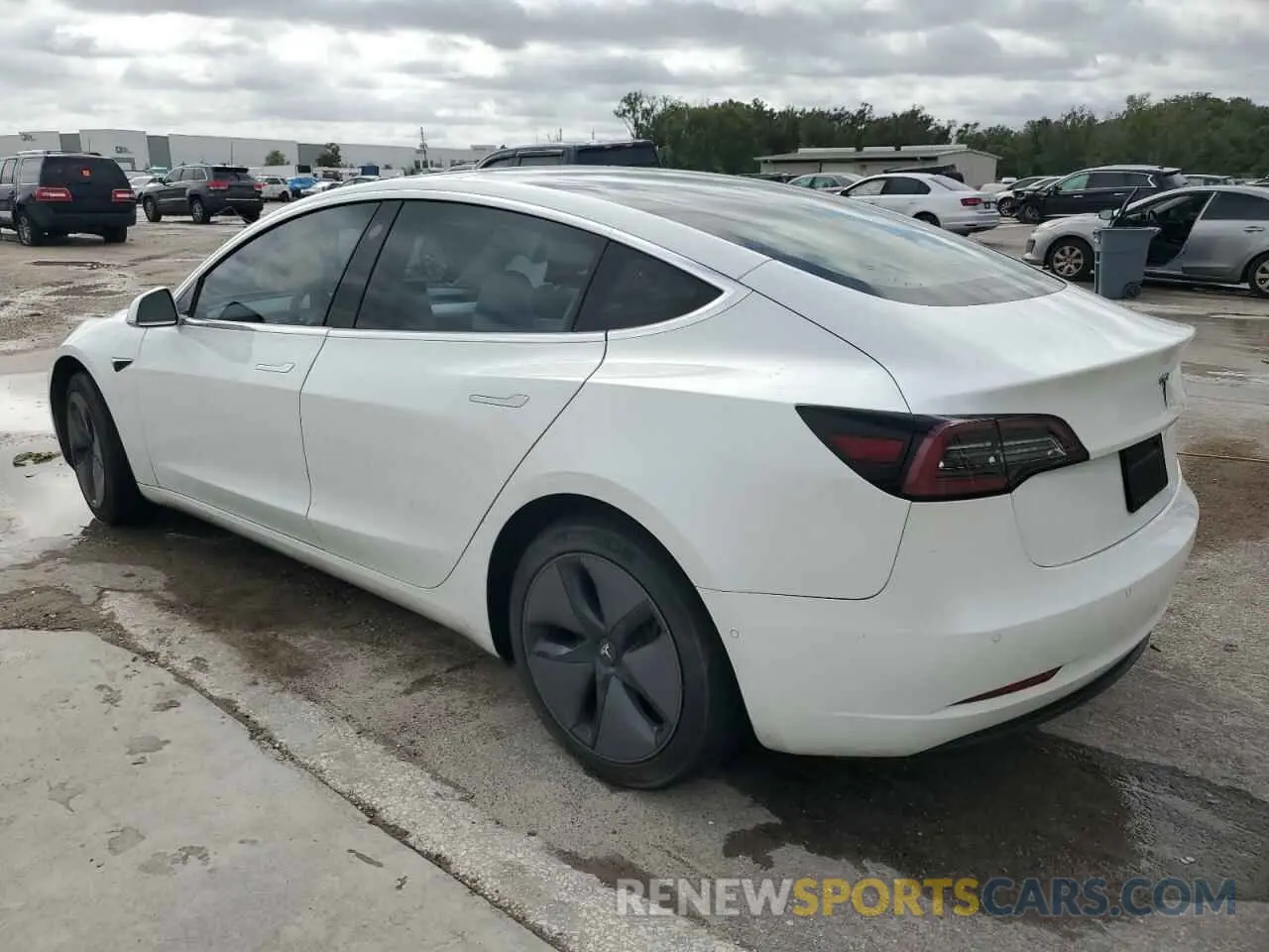 2 Photograph of a damaged car 5YJ3E1EA6LF709947 TESLA MODEL 3 2020