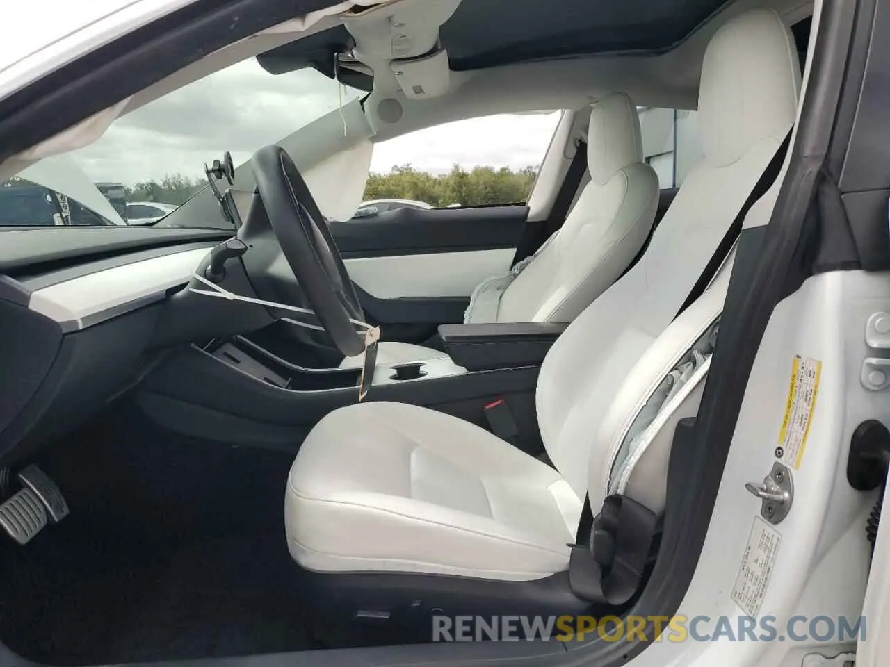 7 Photograph of a damaged car 5YJ3E1EA6LF709947 TESLA MODEL 3 2020