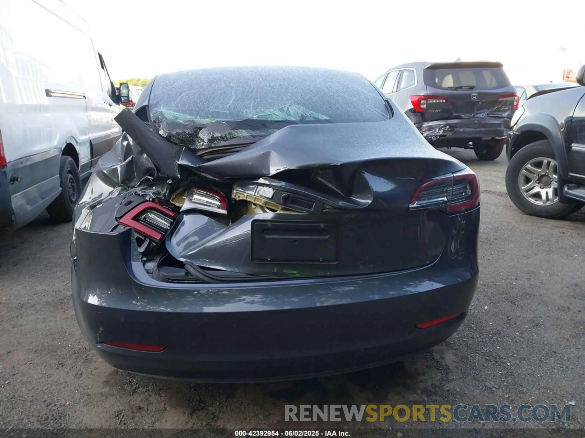 16 Photograph of a damaged car 5YJ3E1EA6LF740728 TESLA MODEL 3 2020